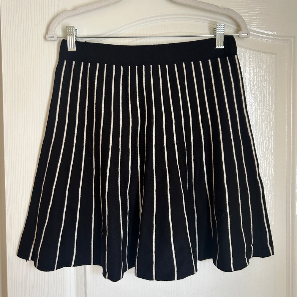 Max Studio Black Mini Skirt with white Vertical Stripes